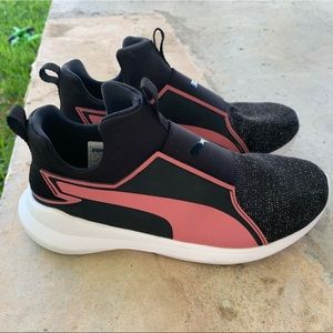 Puma Softfoam Sneakers size 5